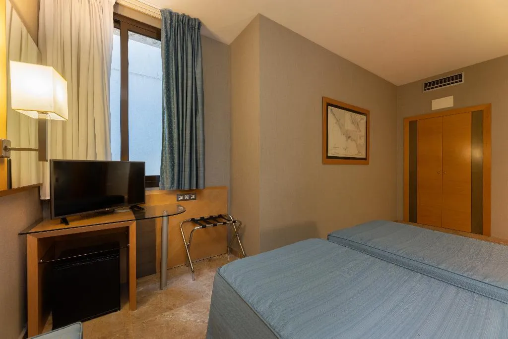 TRIPLE CAPACITY 2 Room, Del Mar, Barcelona