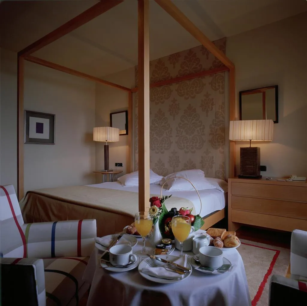 DOUBLE SUPERIOR Room, Parador de Vic-Sau, Barcelona