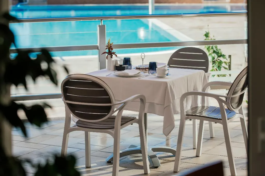 Terrace, MASLINICA Mimosa Lido Palace Hotel, Istria