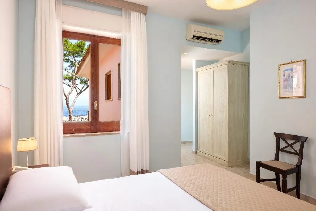 DOUBLE STANDARD Room, Sea Breeze Residence, Naples