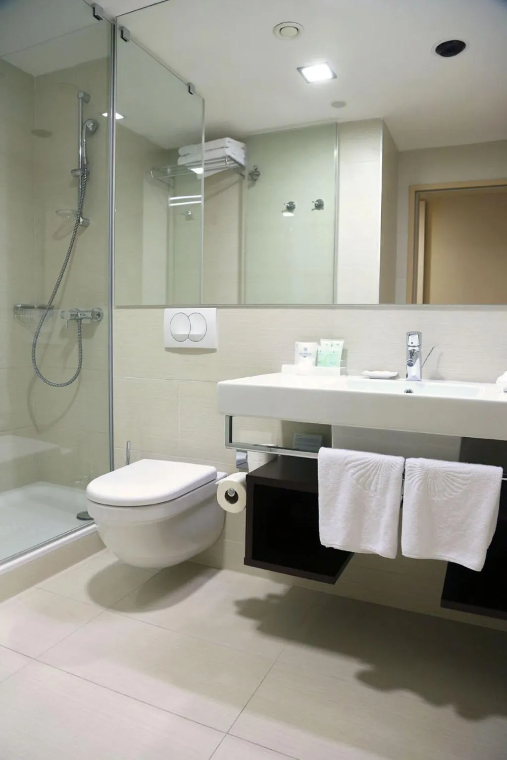 Double or Twin SUPERIOR Room, Valamar Lacroma Hotel 4*, Dubrovnik