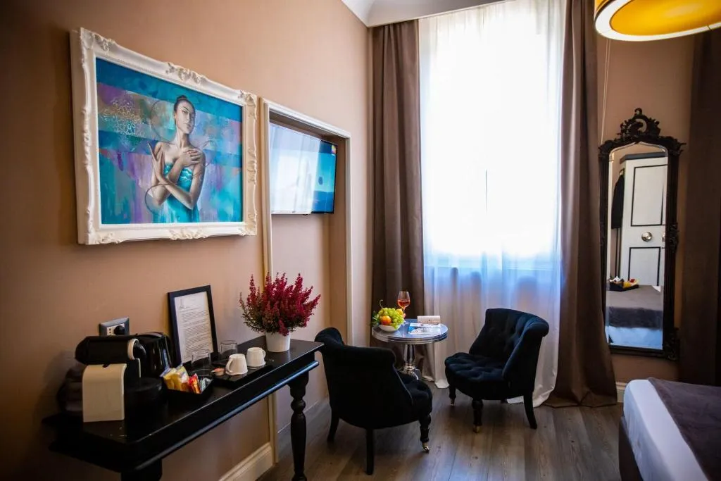 DOUBLE DELUXE QUEEN BED Room, Jb Relais, Rome