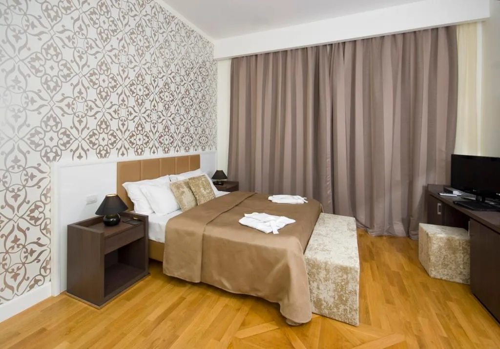 JUNIOR SUITE STANDARD Room, Deminka Palace, Prague