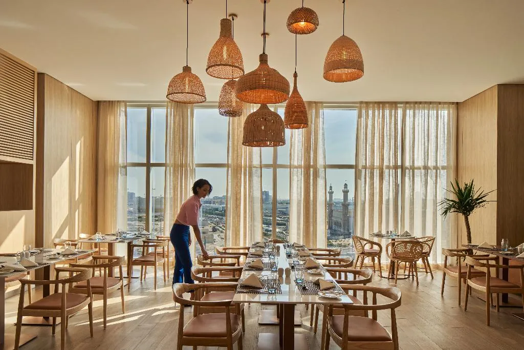Restaurant, Novotel Jumeirah Village Triangle, Dubai