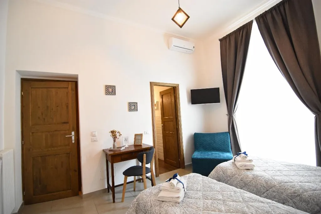 Double or Twin DUPLEX SUPERIOR Room, B&B Crianza, Naples