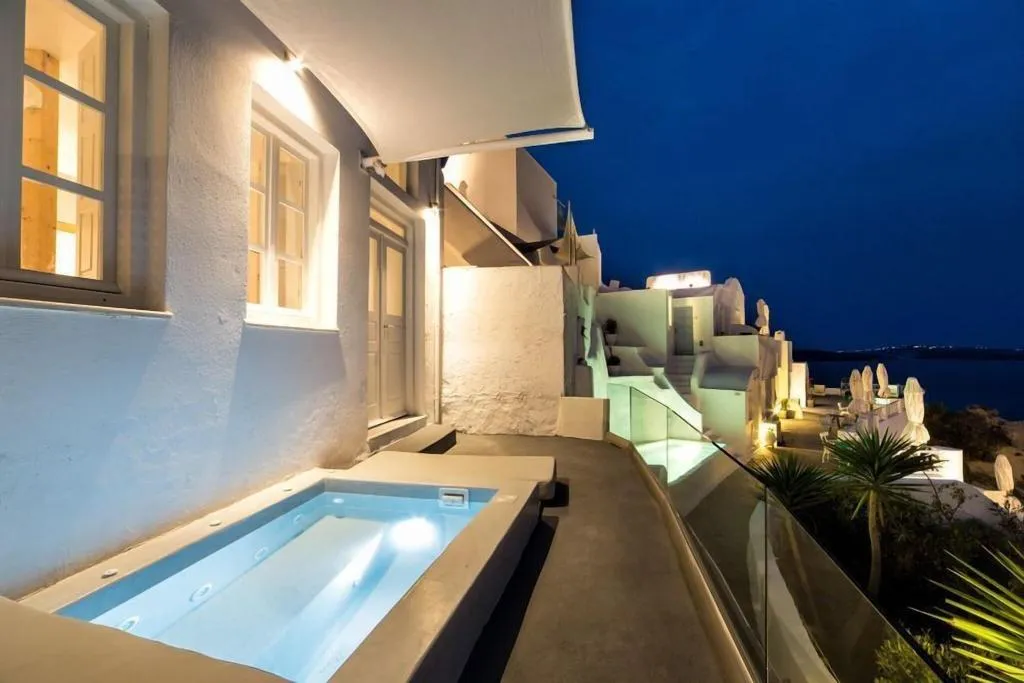 SUITE SUPERIOR WITH DOUBLE BED Room, Oia Vista House, Santorini