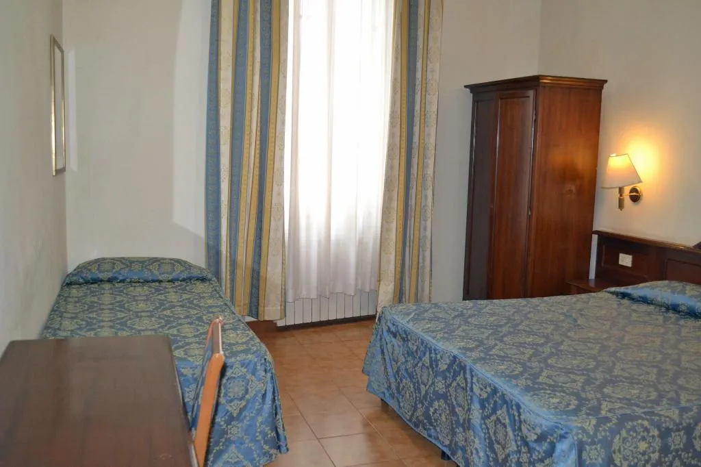 Room, Hotel Deco, Florence