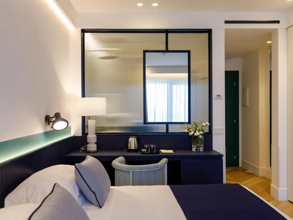 Double or Twin DELUXE Room, Grand Hotel Cesare Augusto, Naples