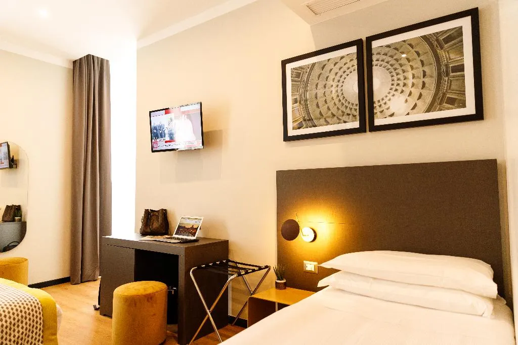 TRIPLE PREMIUM Room, The Cross, Rome