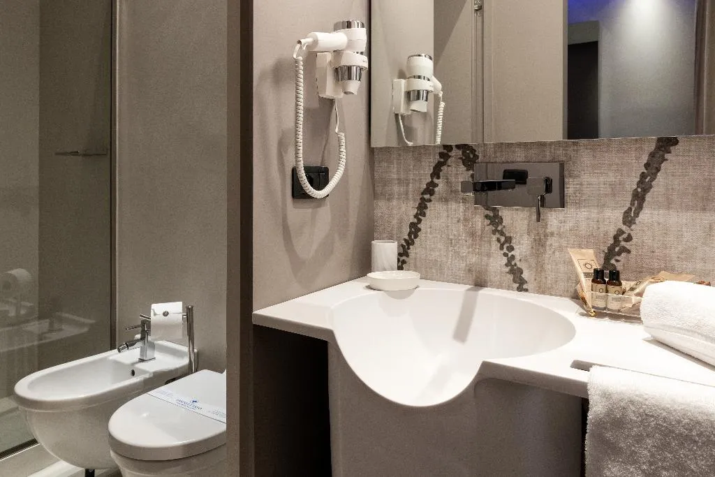 Double or Twin DELUXE WITH BALCONY Room, Le Camp Suite & SPA, Venice