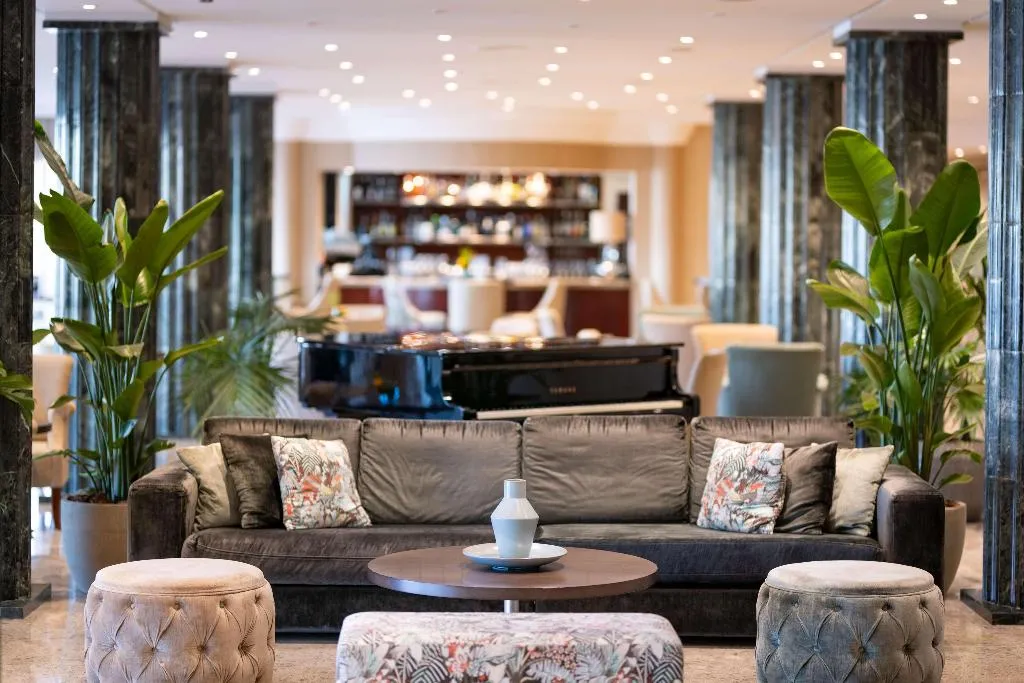 Lobby, Santos Nixe Palace, Majorca