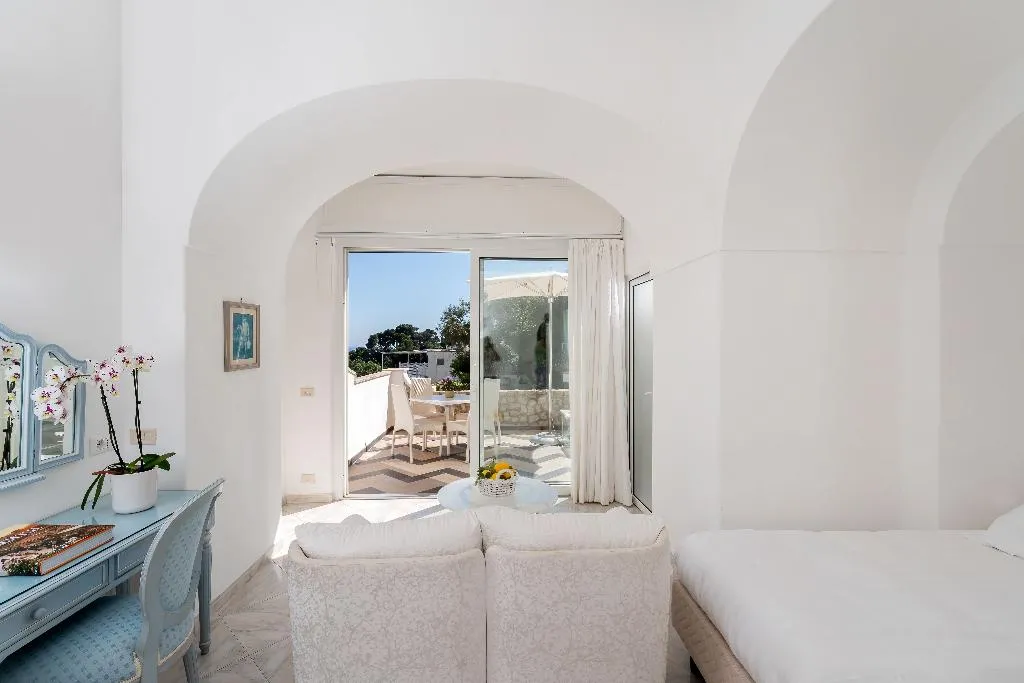 Room, La Floridiana, Naples