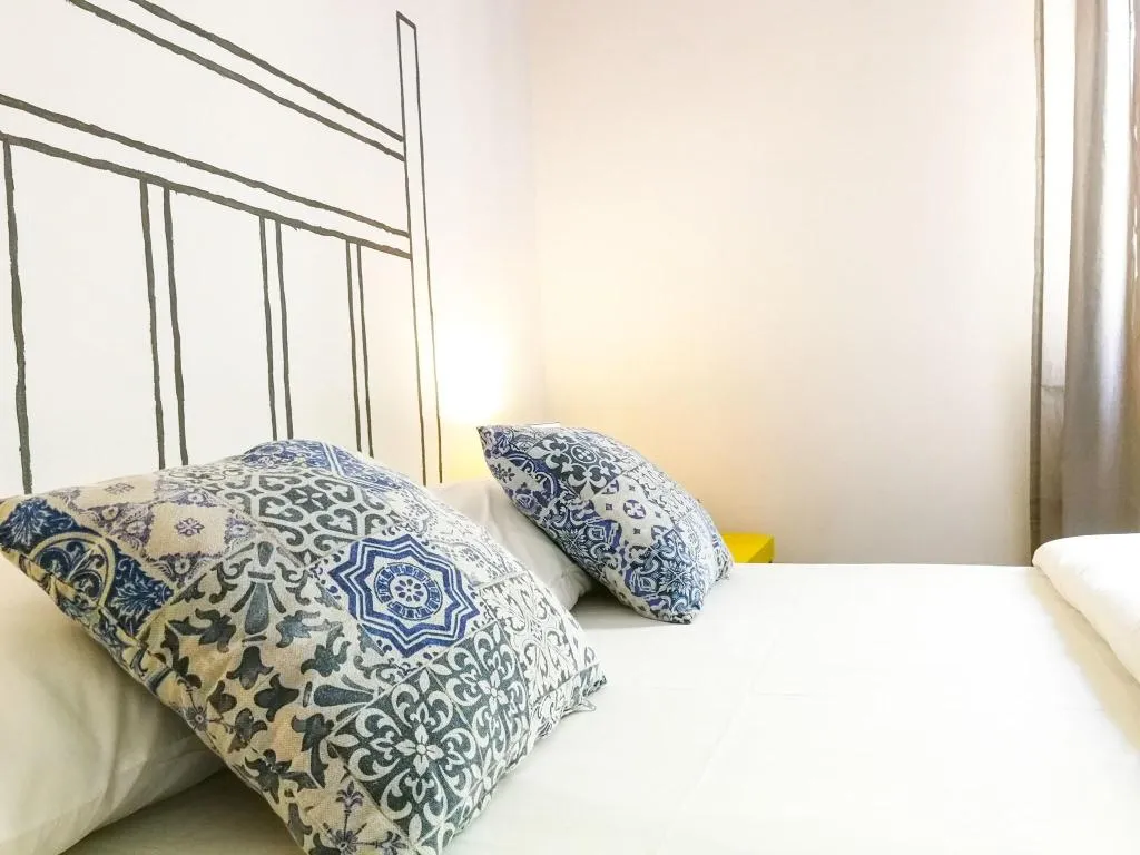 Room, Castilho 63, Lisbon