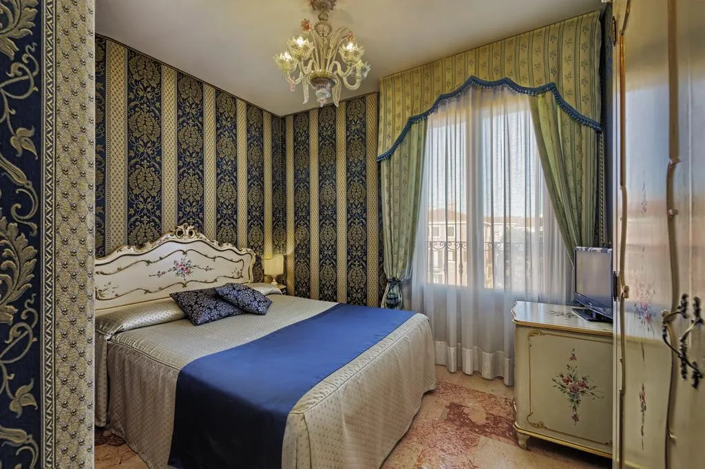 Double or Twin STANDARD Room, Tre Archi, Venice