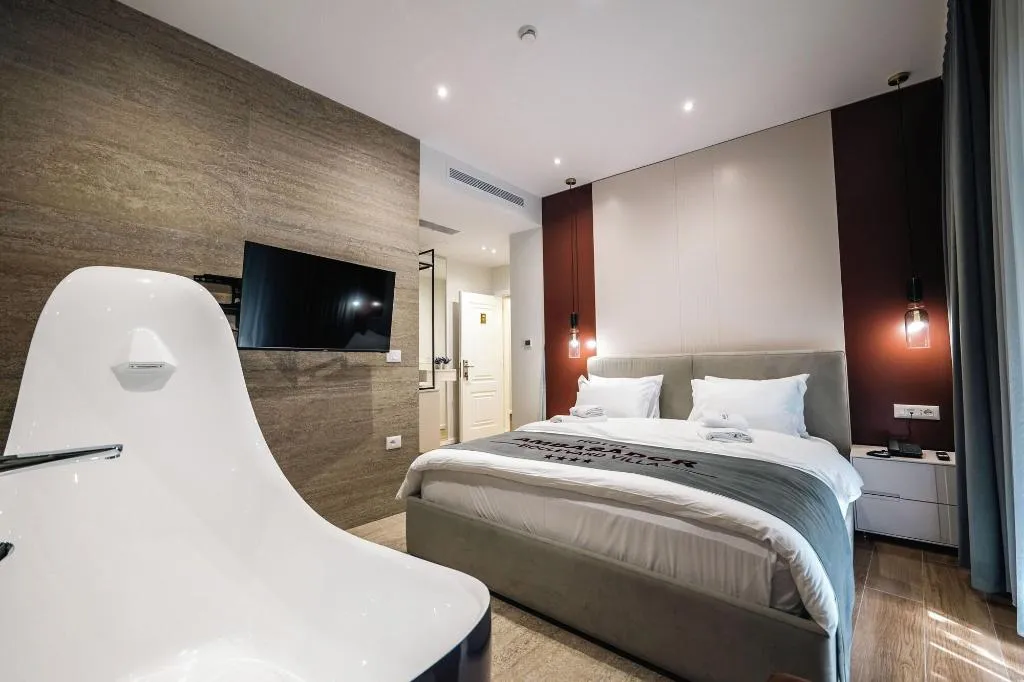 Room, Ambasador Hotel, Durres
