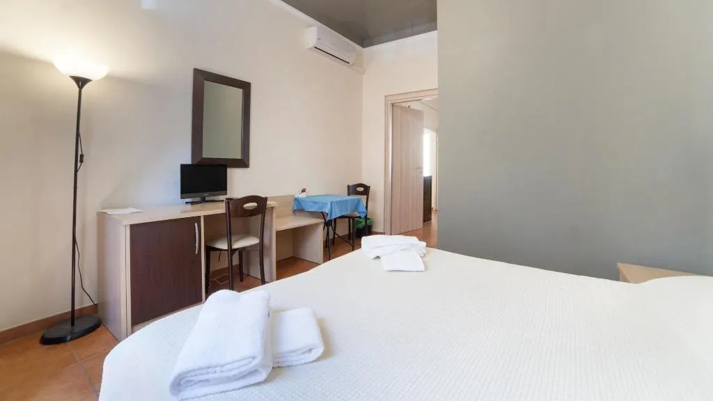 Room, Corte Passi, Florence