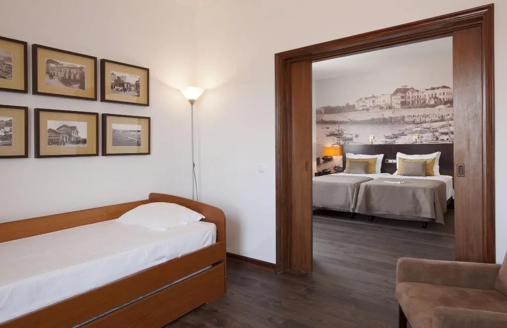 FAMILY ROOM CITY VIEW Room, Hotel Baía, Lisbon