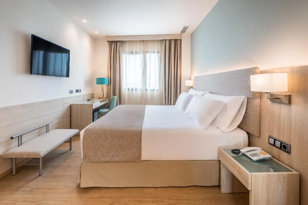 DOUBLE STANDARD Room, Occidental Sevilla Viapol, Seville