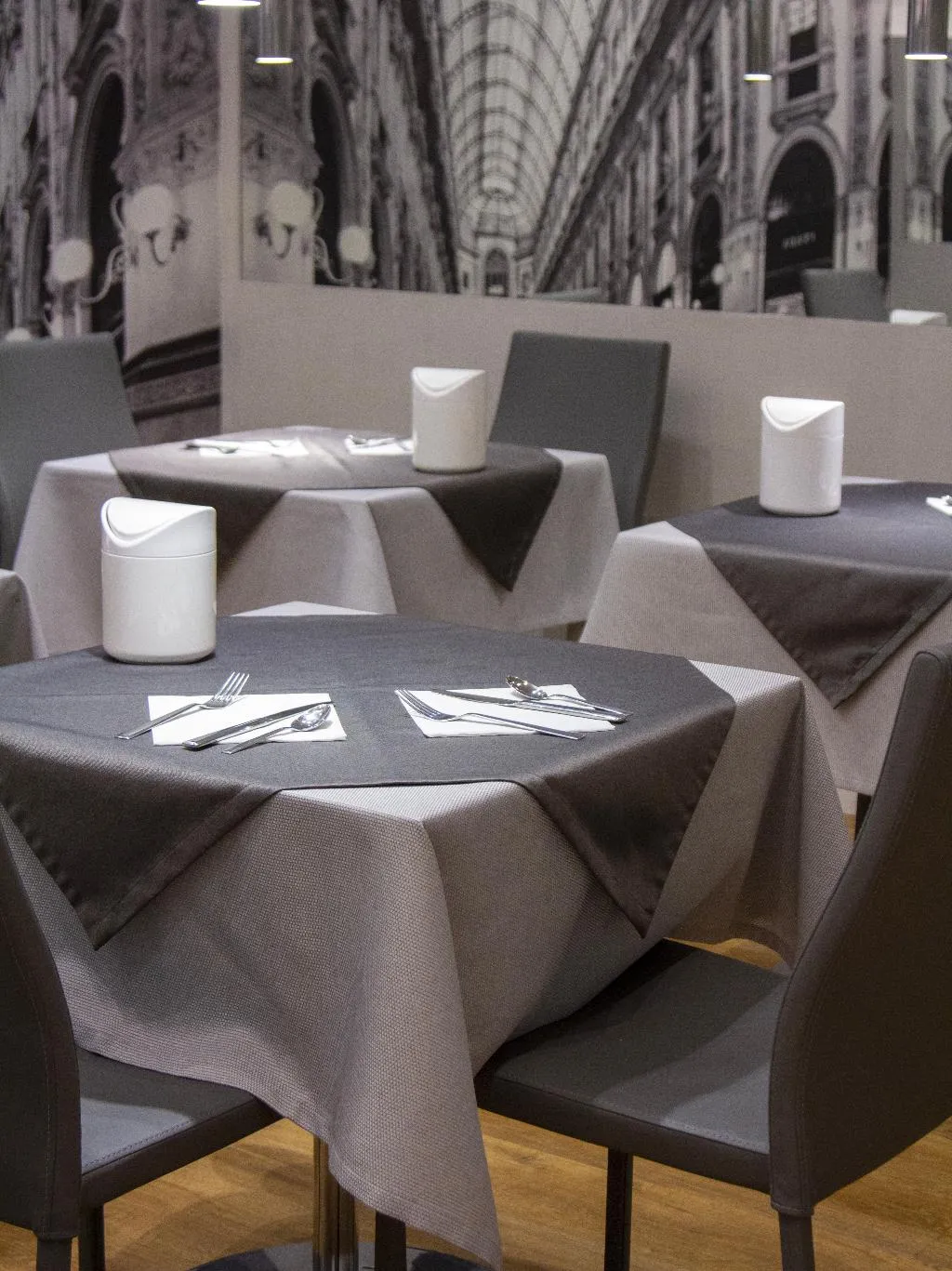 Restaurant, Flora, Milan