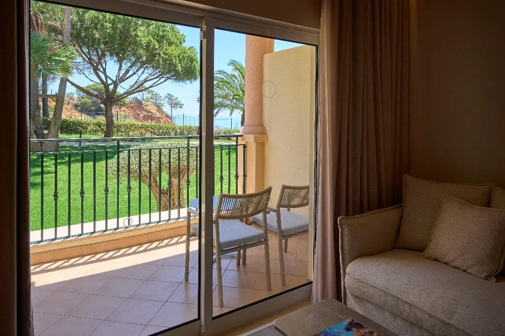 Double or Twin PARTIAL OCEAN VIEW Room, PortoBay Blue Ocean, Algarve