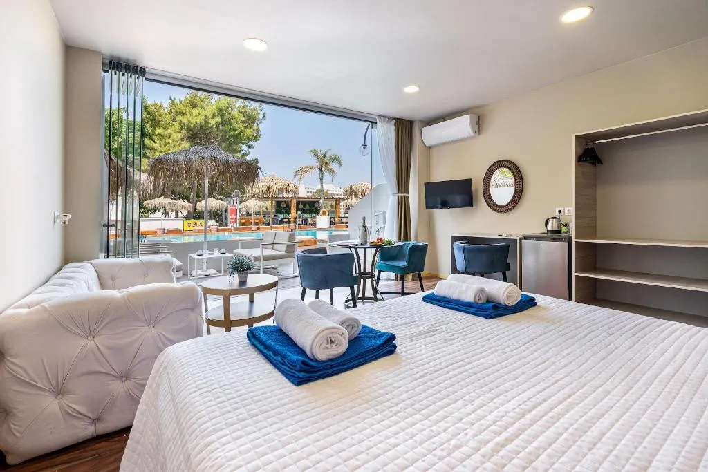 Room, Bamboo Suites, Rhodes