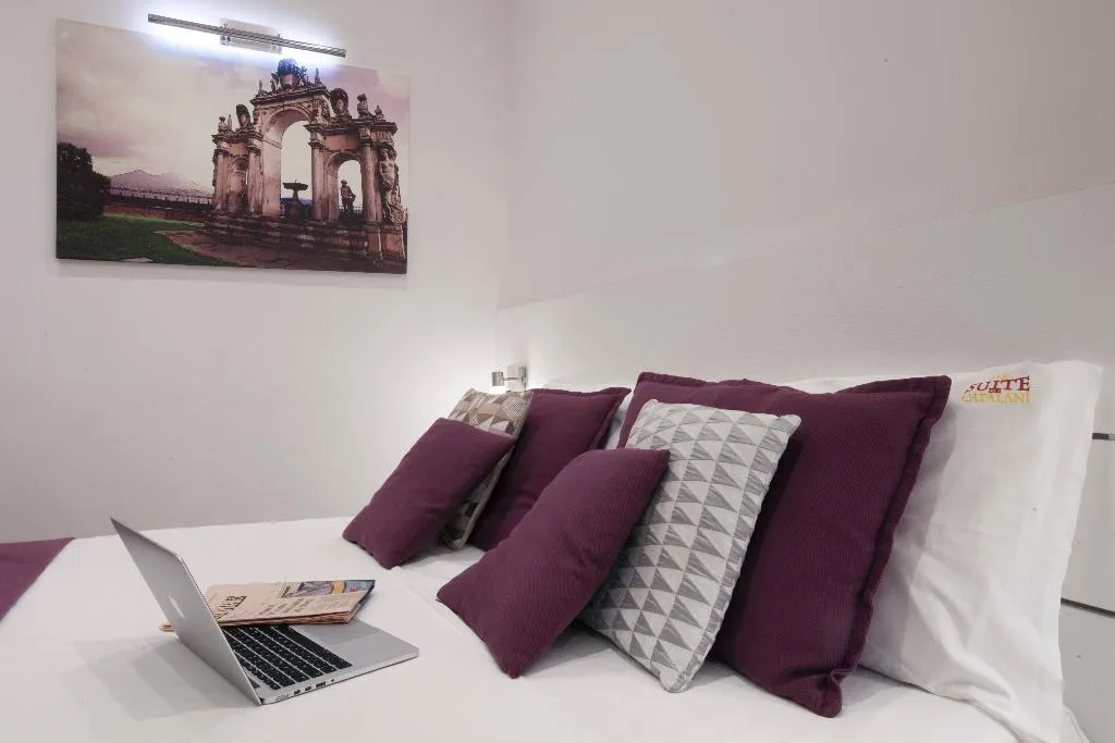 DOUBLE DELUXE Room, Suite Dei Catalani, Naples