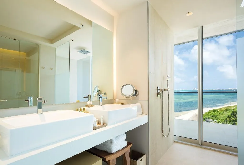 SUITE OCEAN FRONT Room, Dreams Vista Cancun Golf & Spa Resort, Cancun Area