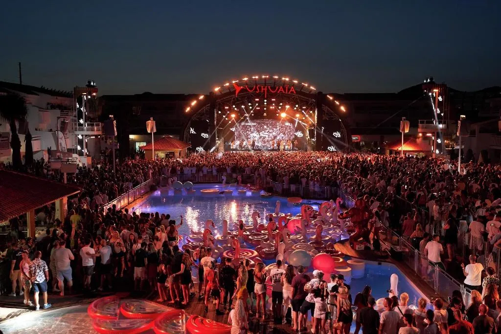 Sports and Entertainment, Ushuaia Ibiza Beach Hotel – Adults Only, Ibiza