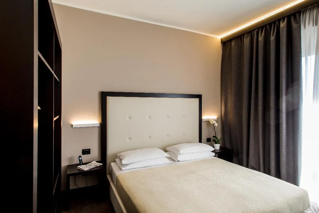 DOUBLE SUPERIOR Room, Mirage, Florence