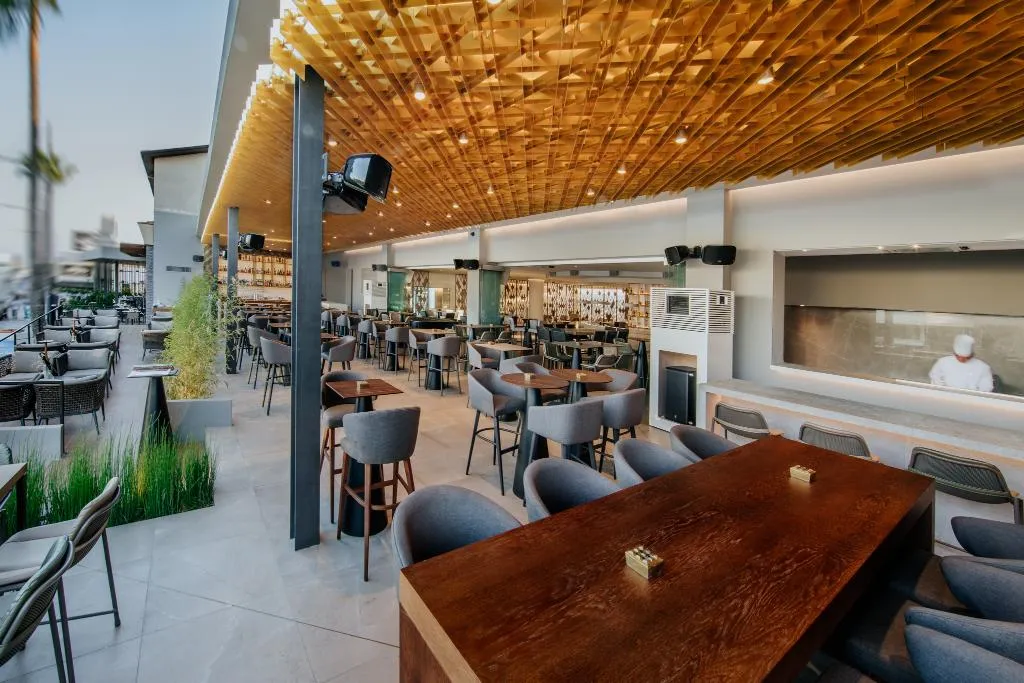 Bar, Napa Plaza Hotel, Cyprus