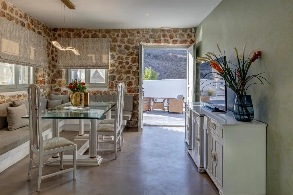 VILLA WITH PRIVATE POOL Room, Desiterra Resort, Santorini