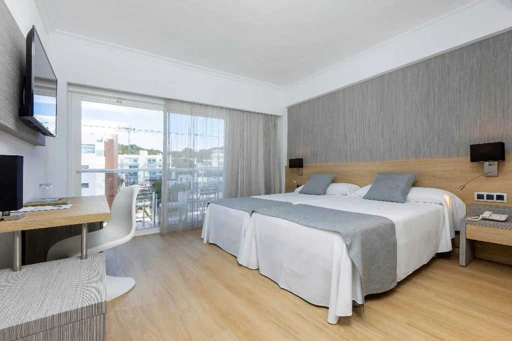 Room, Simbad, Ibiza