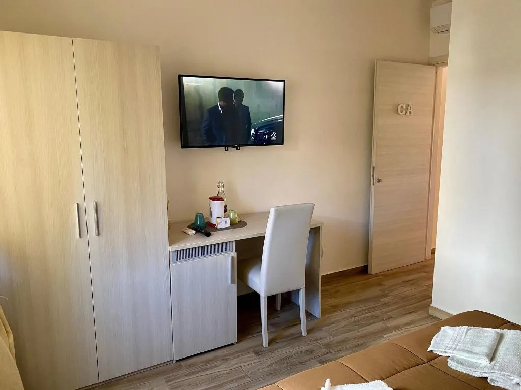 Room, Beb Caruso, Naples