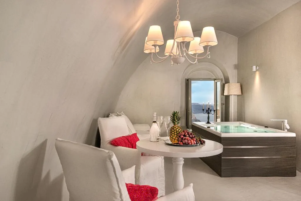SUITE HONEYMOON Room, Mythical Blue Luxury Suites, Santorini