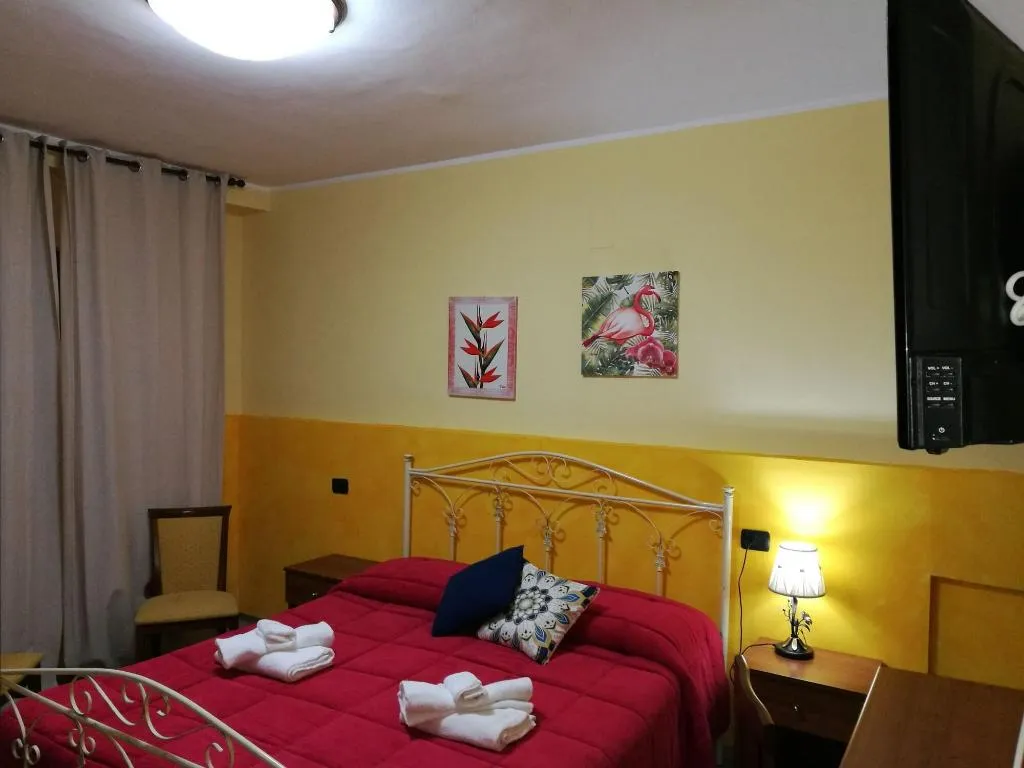 Room, Garden inn, Naples