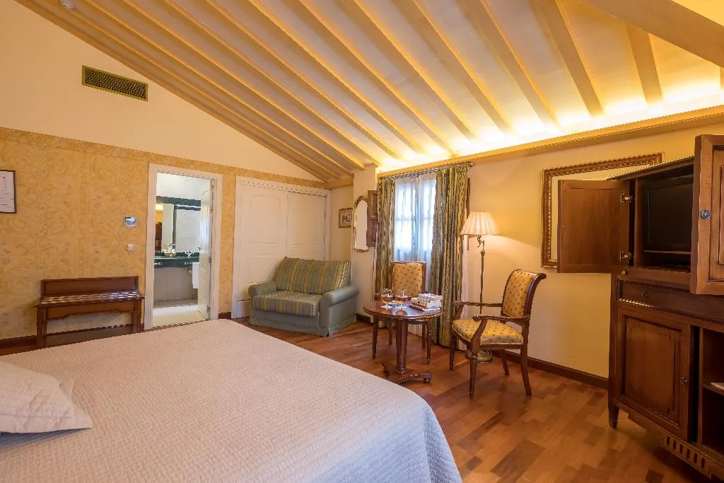 DOUBLE SUPERIOR Room, Condesa de Chinchon, Madrid