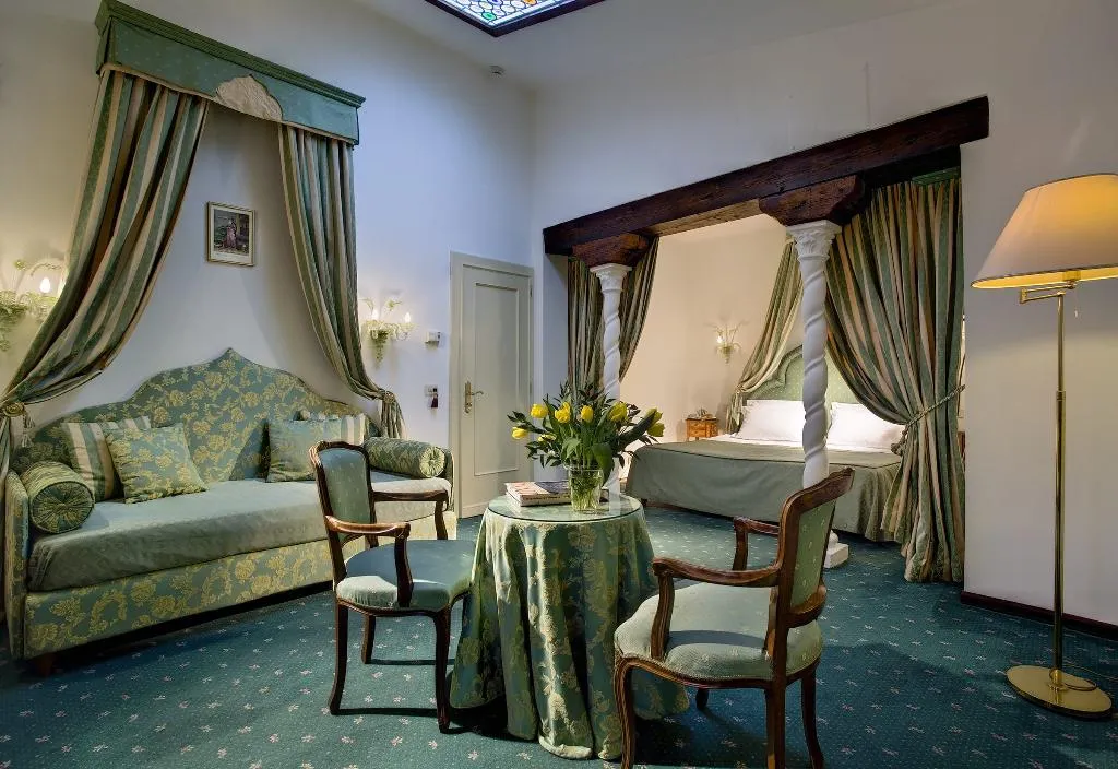 JUNIOR SUITE STANDARD Room, Giorgione Hotel, Venice