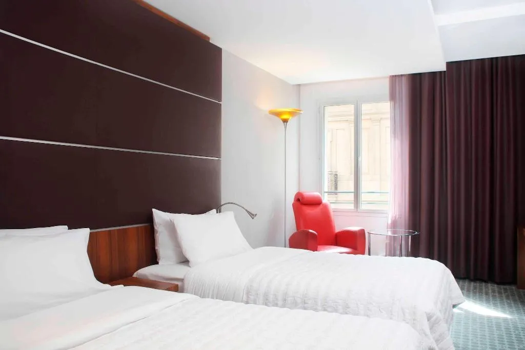 Room, Le Meridien Barcelona, Barcelona