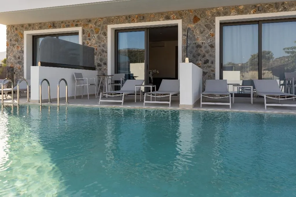 SUITE SUPERIOR WITH PRIVATE POOL Room, Zoes, Rhodes