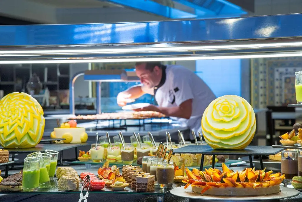 Restaurant, Radisson Blu Resort & Thalasso Hammamet, Tunisia