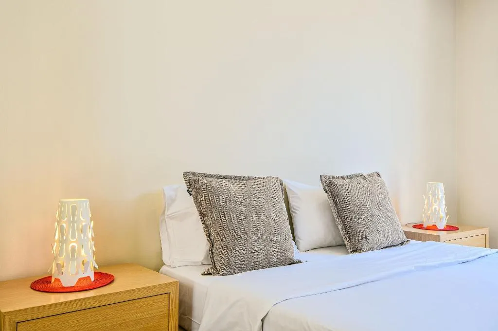 Room, Athens Way Lofts, Athens