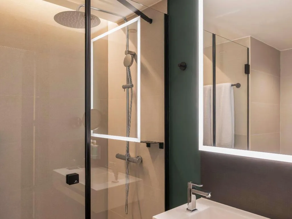 DOUBLE SUPERIOR Room, Novotel Valencia Lavant, Valencia