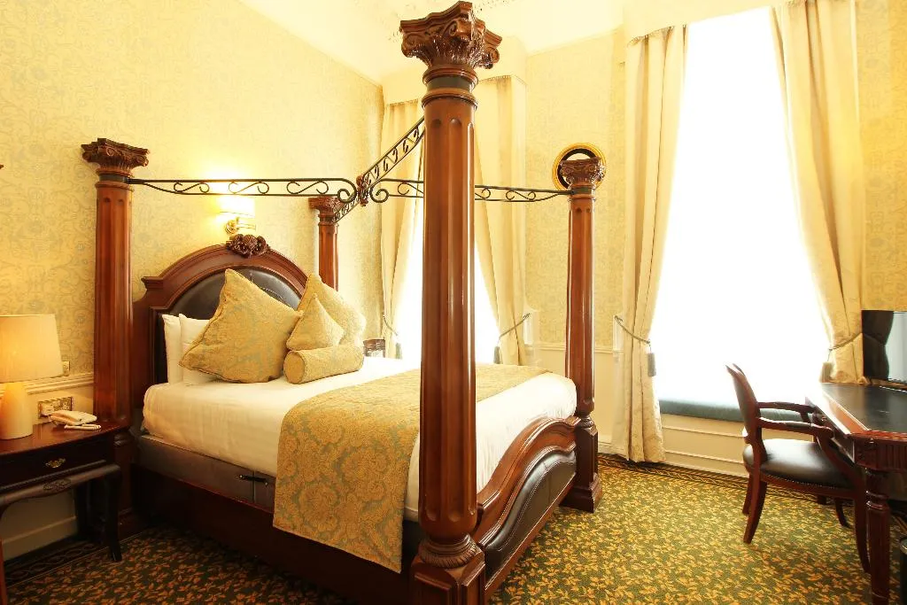 General view, Castle Hotel, Dublin