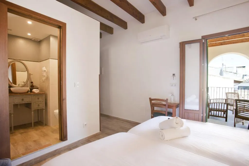 DOUBLE COMFORT Room, Casal de Petra - Rooms & Pool, Majorca
