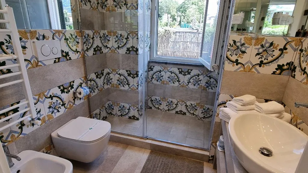 QUADRUPLE CLASSIC Room, Hotel Alpha, Naples