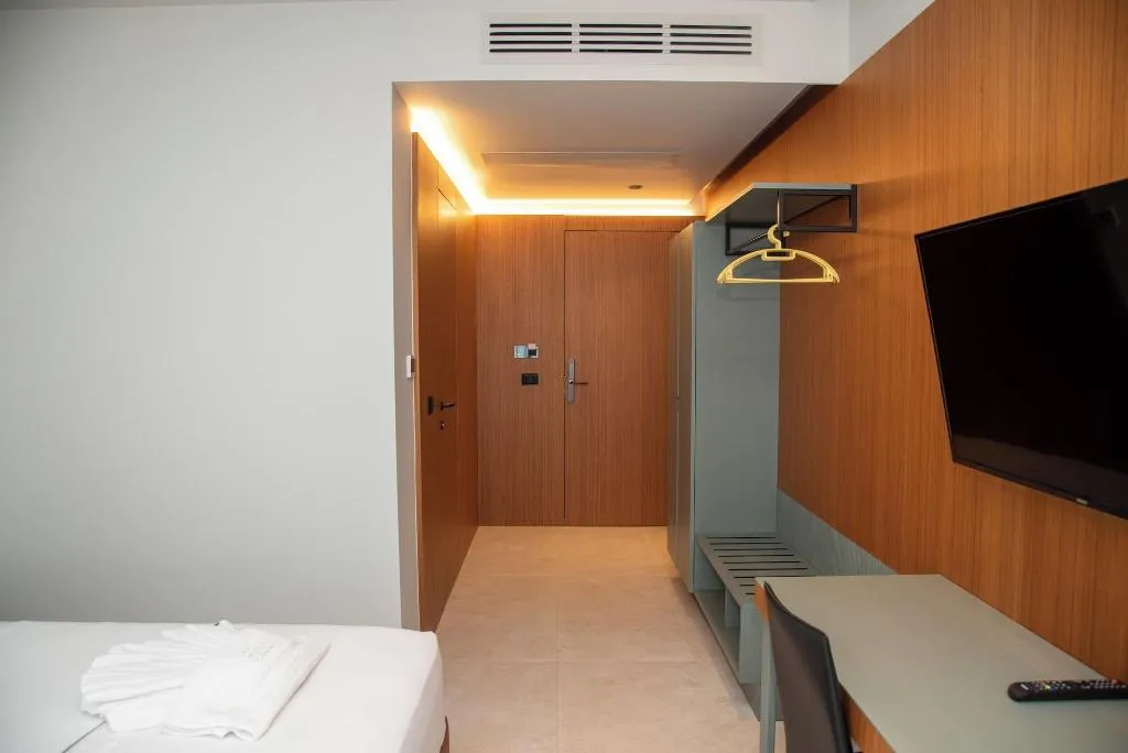 Room, Adria Palace Hotel, Durres