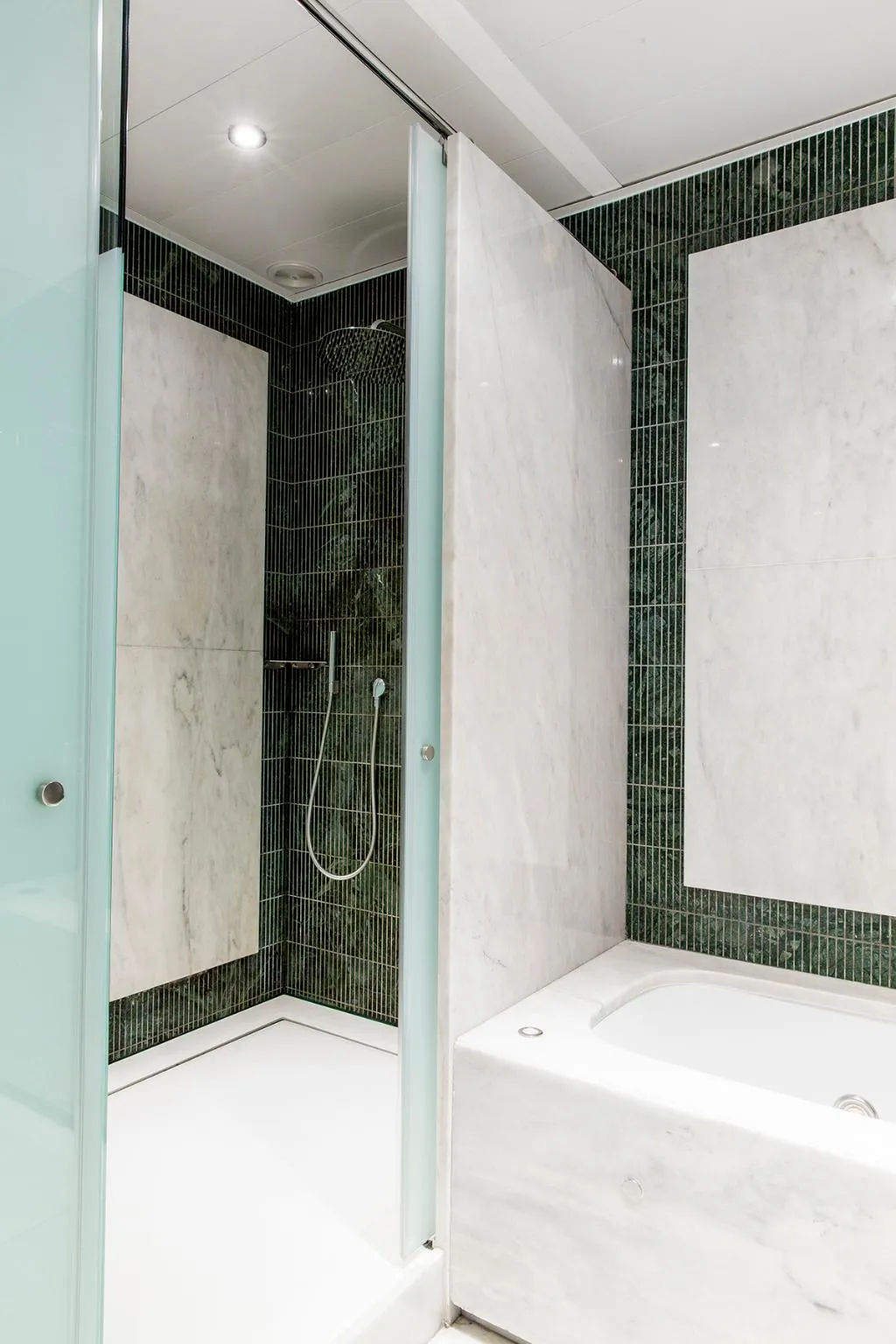 SUITE CAPACITY 2 Room, Hotel Villa Real, Madrid