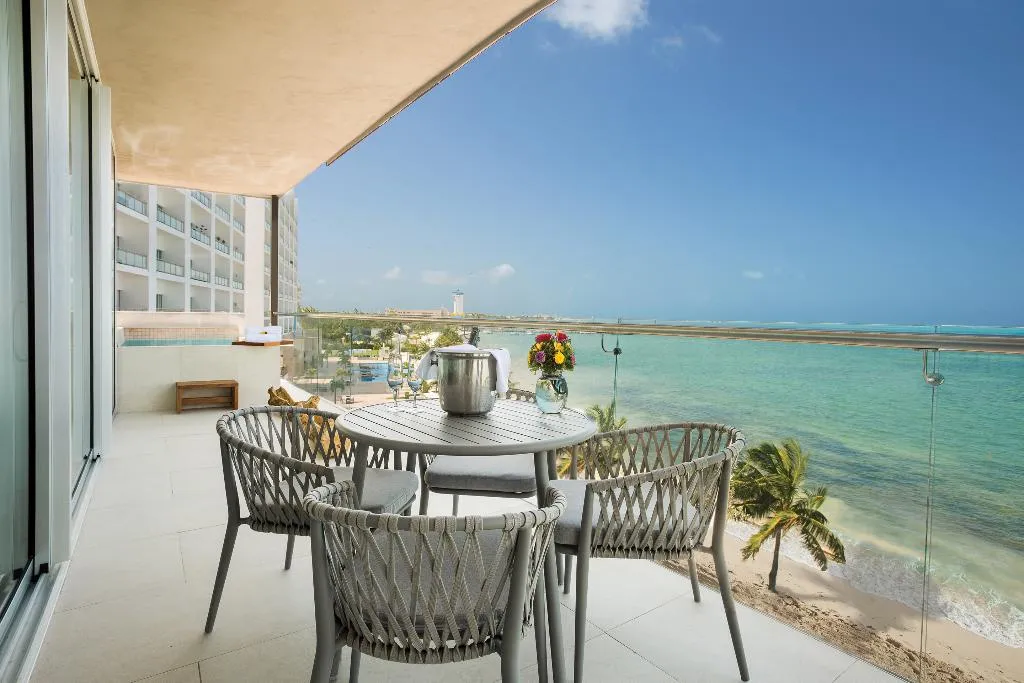 SUITE OCEAN FRONT Room, Dreams Vista Cancun Golf & Spa Resort, Cancun Area