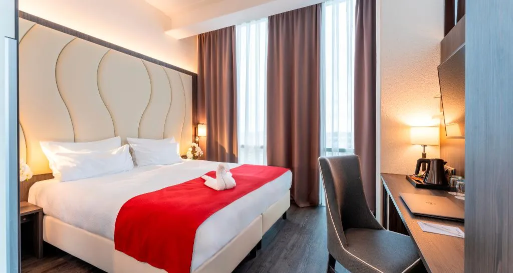 SINGLE STANDARD Room, PLAZA Premium Almere, Amsterdam