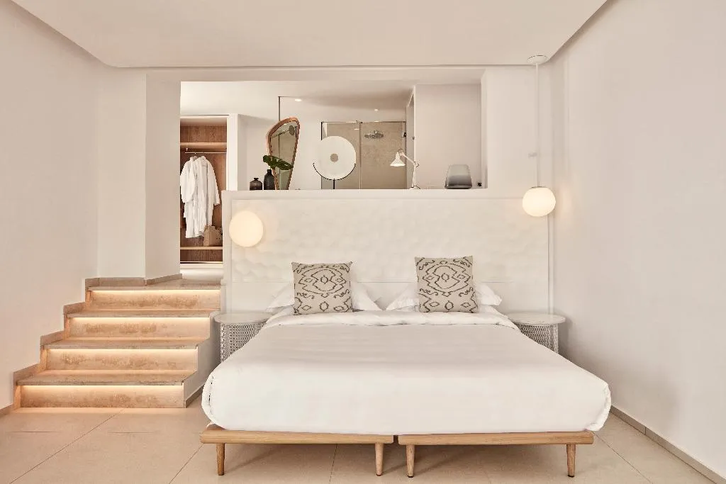JUNIOR SUITE WITH JACUZZI Room, Myconian Kyma, a Member of Design Hotels, Mykonos